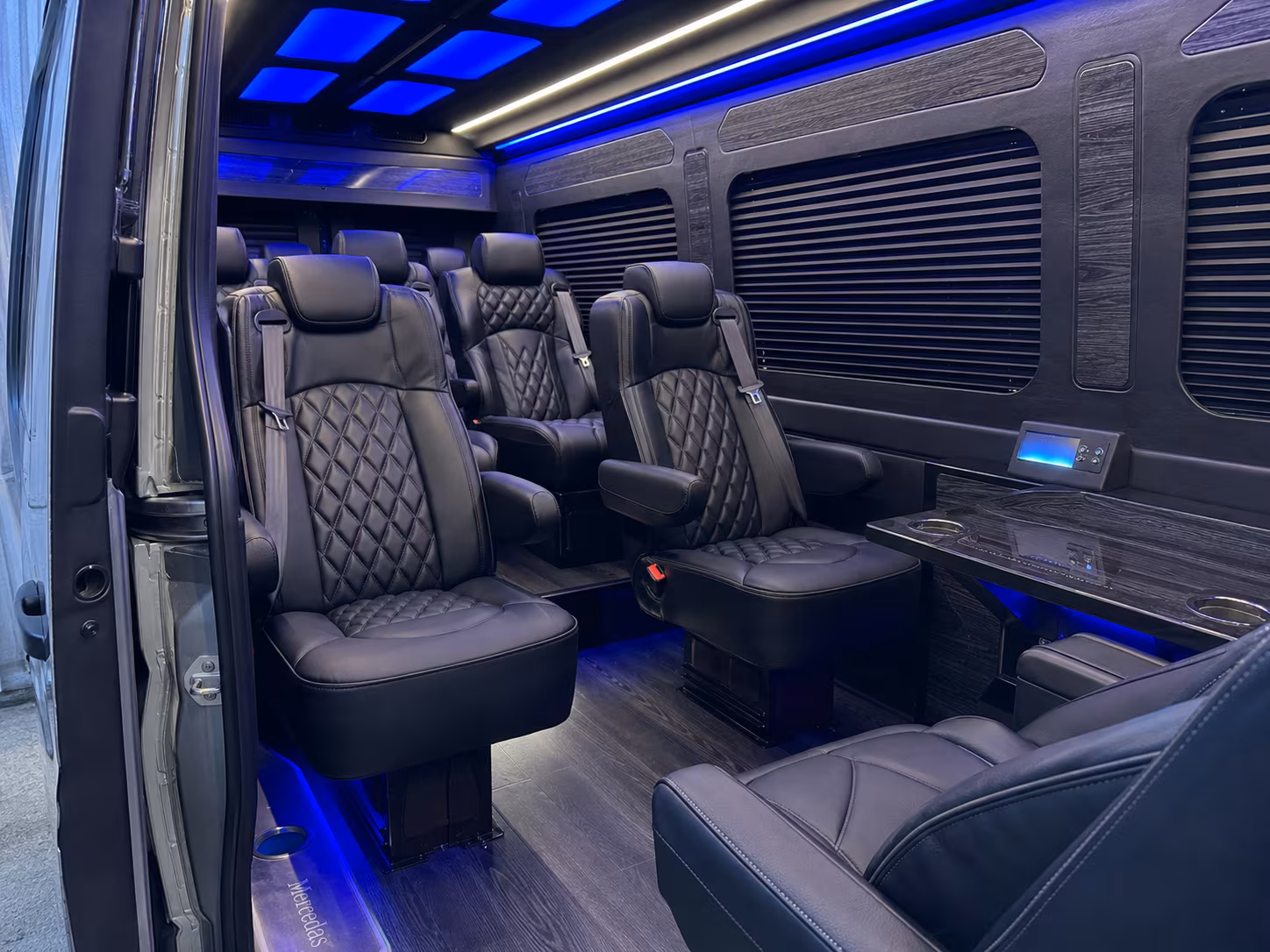 blog rent a bus to frontwave arena hero