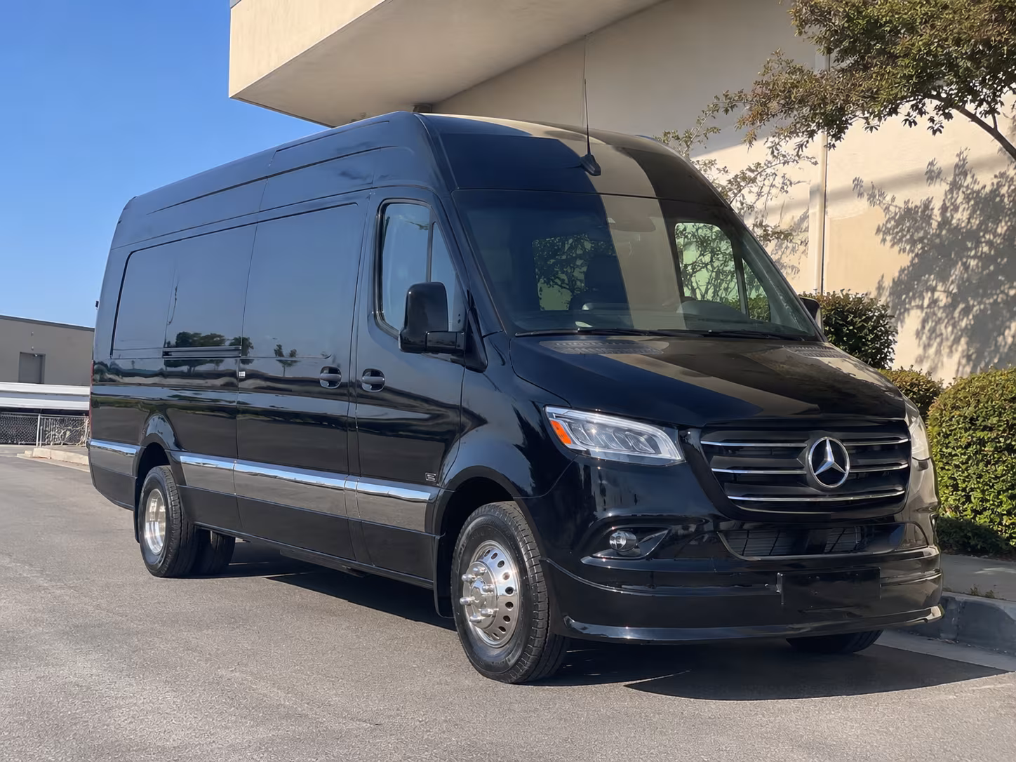 bus rental options for oceanside trips