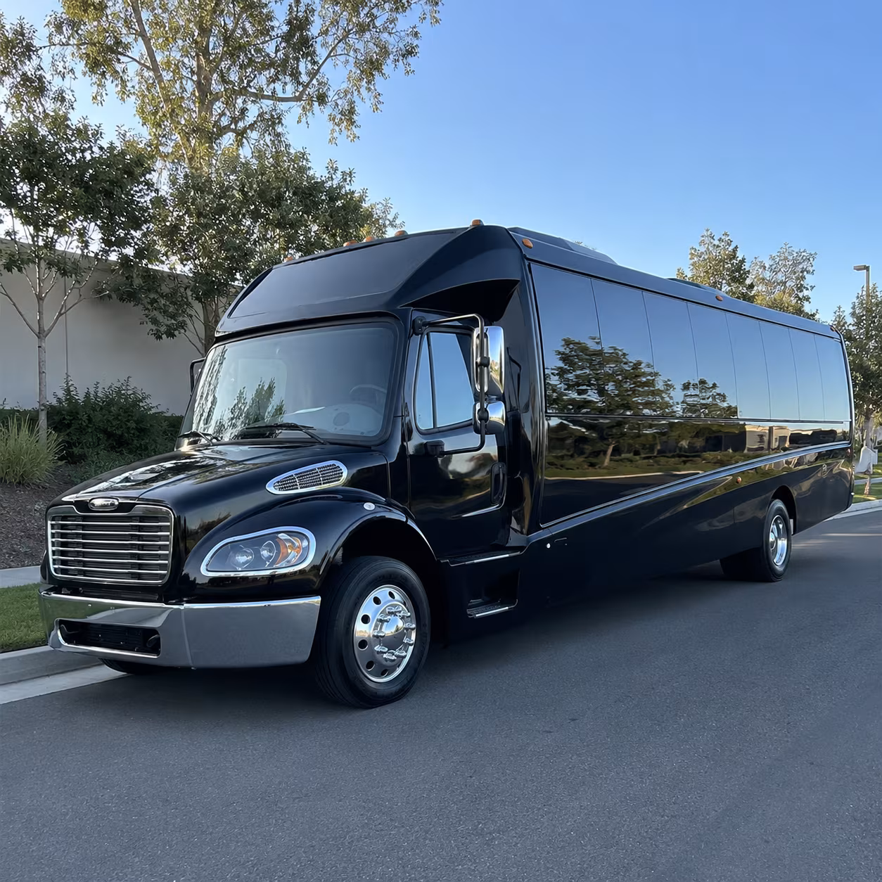 oceanside 30 passenger minibus