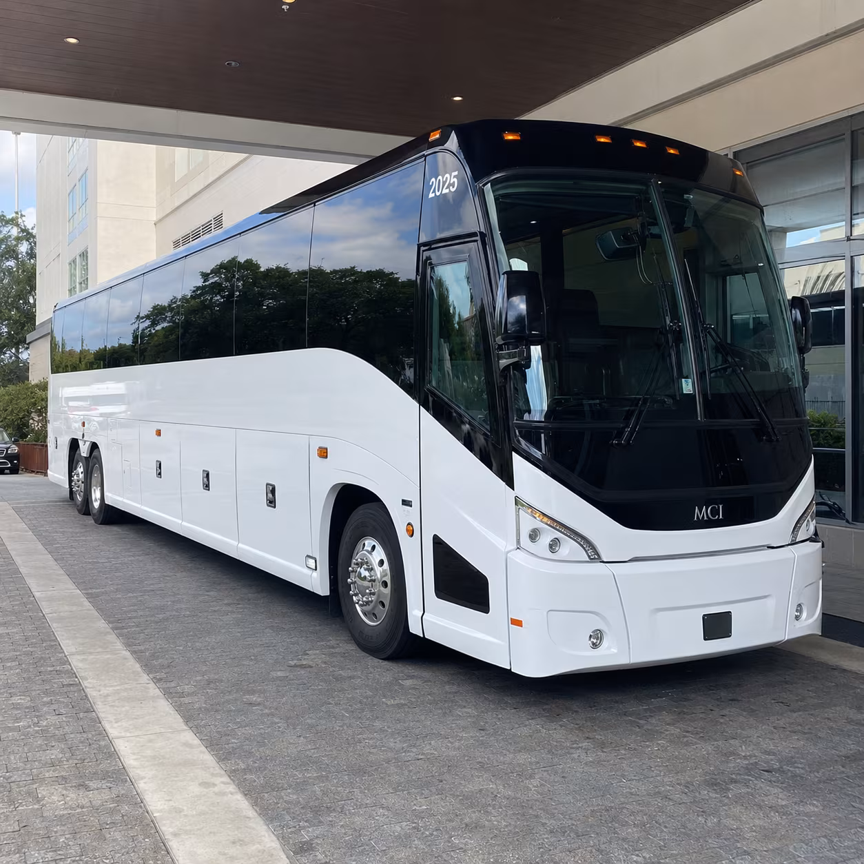 oceanside 54 passenger charter bus
