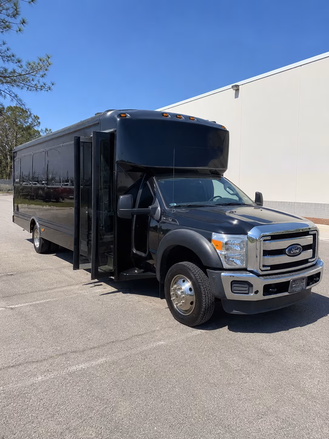 oceanside quinceanera sweet 16 party bus rental