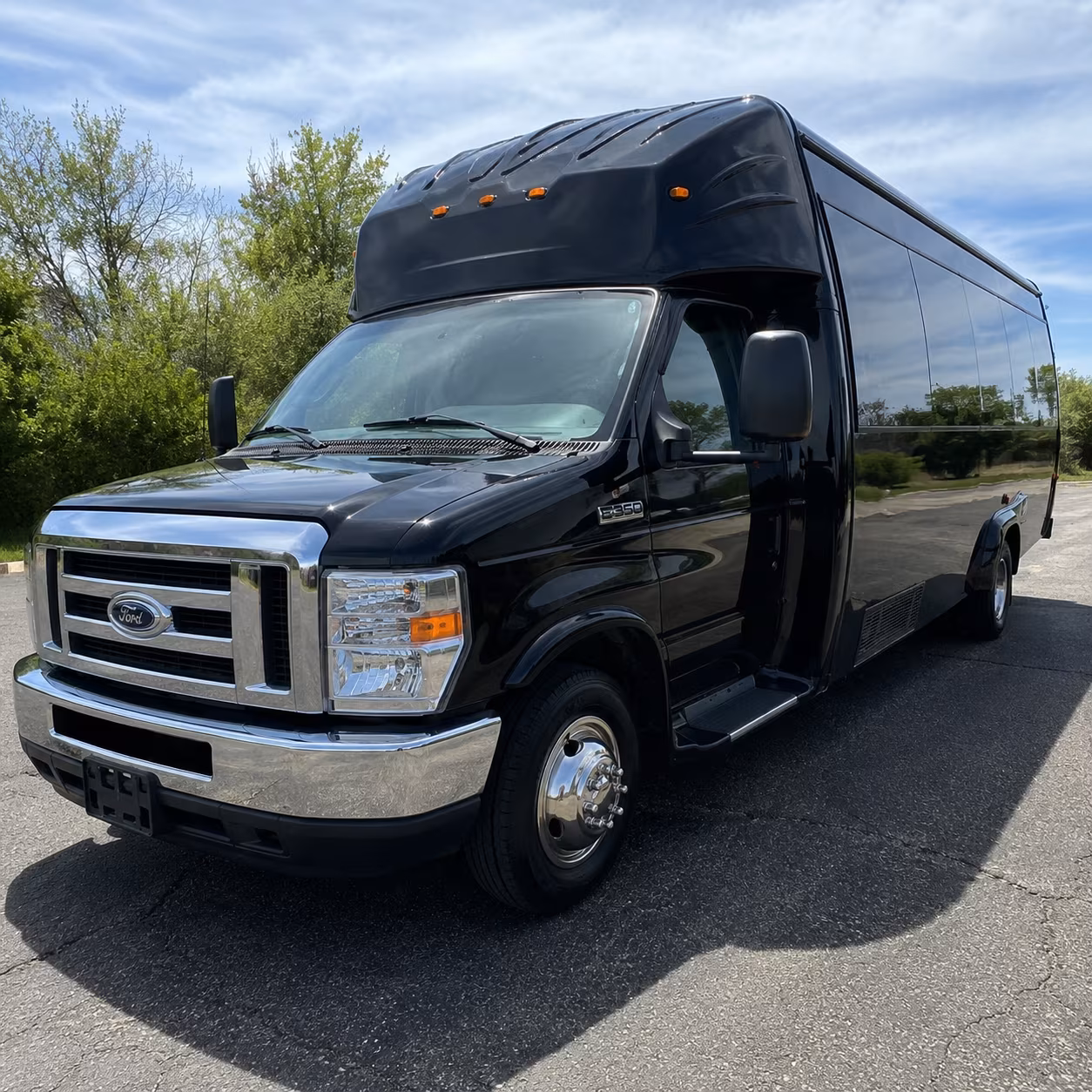 party bus rentals for oceanside proms at el camino high school and beyond