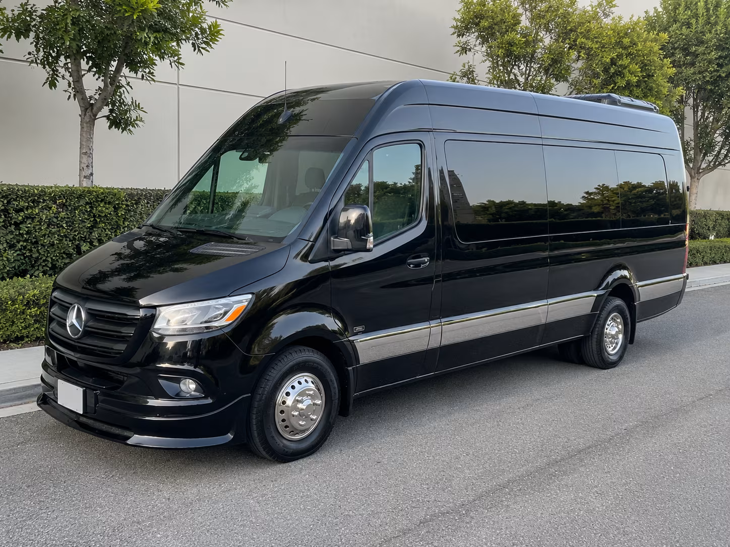 secure transportation for your next bachelor or bachelorette party 1